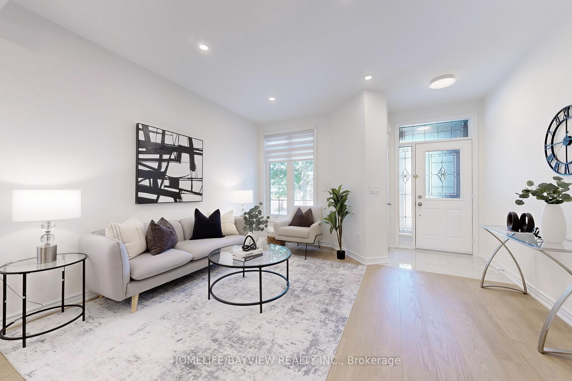 Photo 6 of 103 Bur Oak Avenue, Markham, Berczy — HOMEH