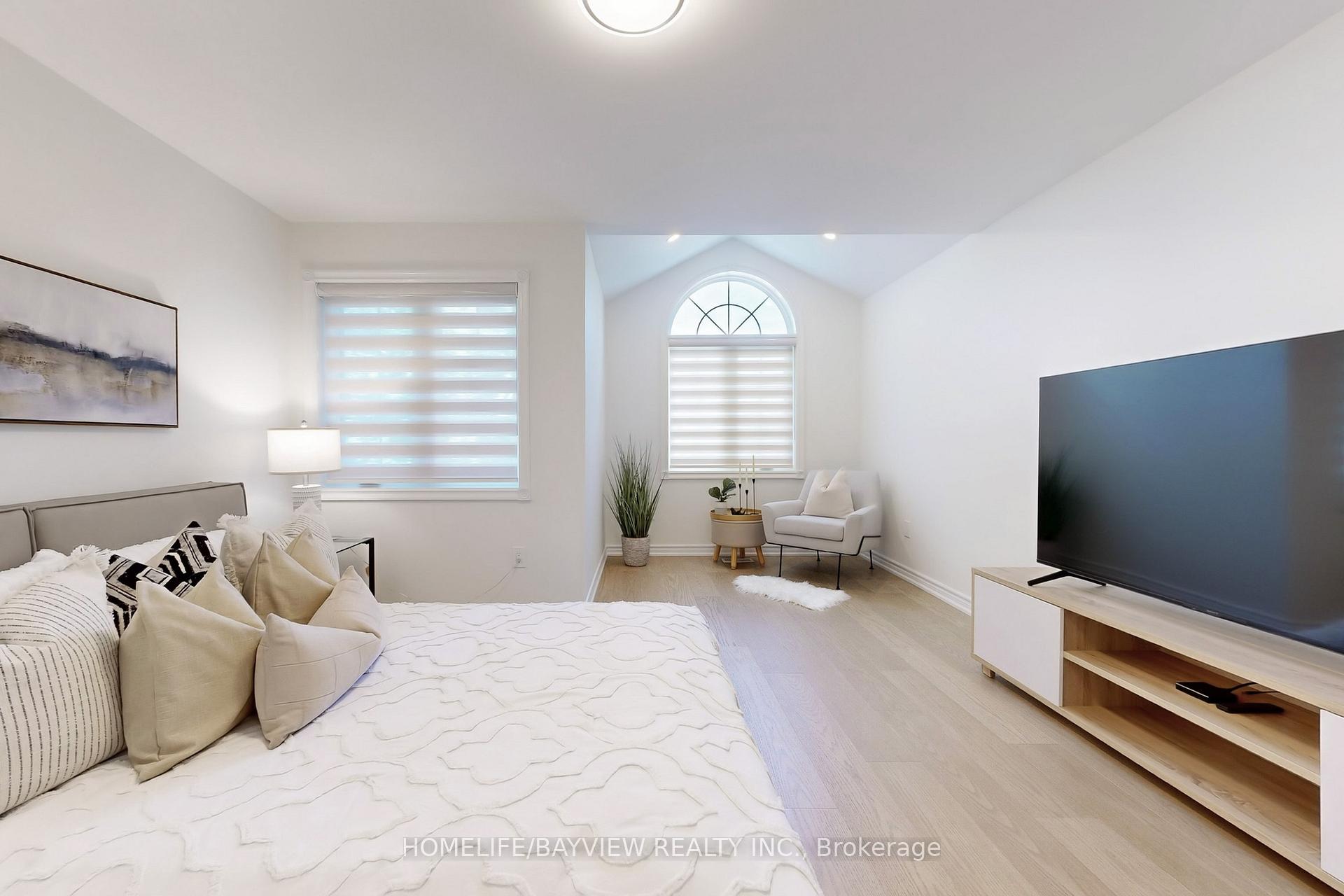 Photo 23 of 103 Bur Oak Avenue, Markham, Berczy — HOMEH