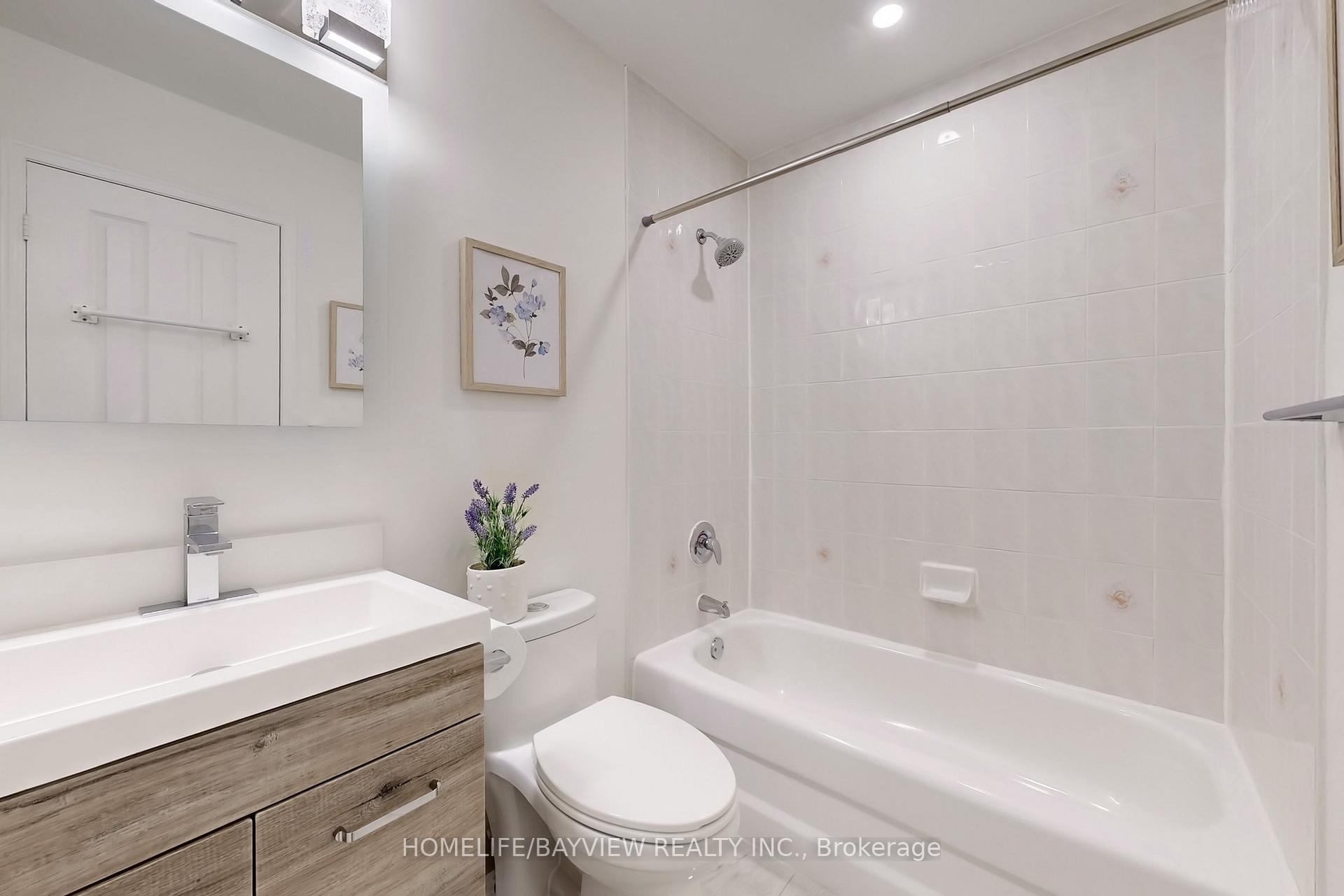 Photo 35 of 103 Bur Oak Avenue, Markham, Berczy — HOMEH