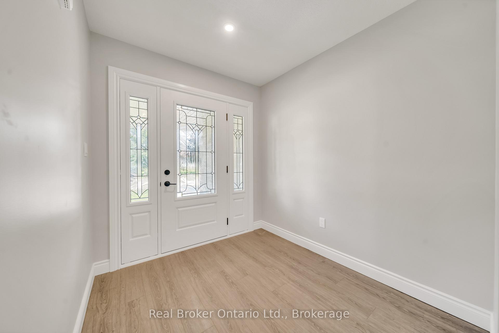 Photo 6 of 92 & 94 King Street S, Minto — HOMEH