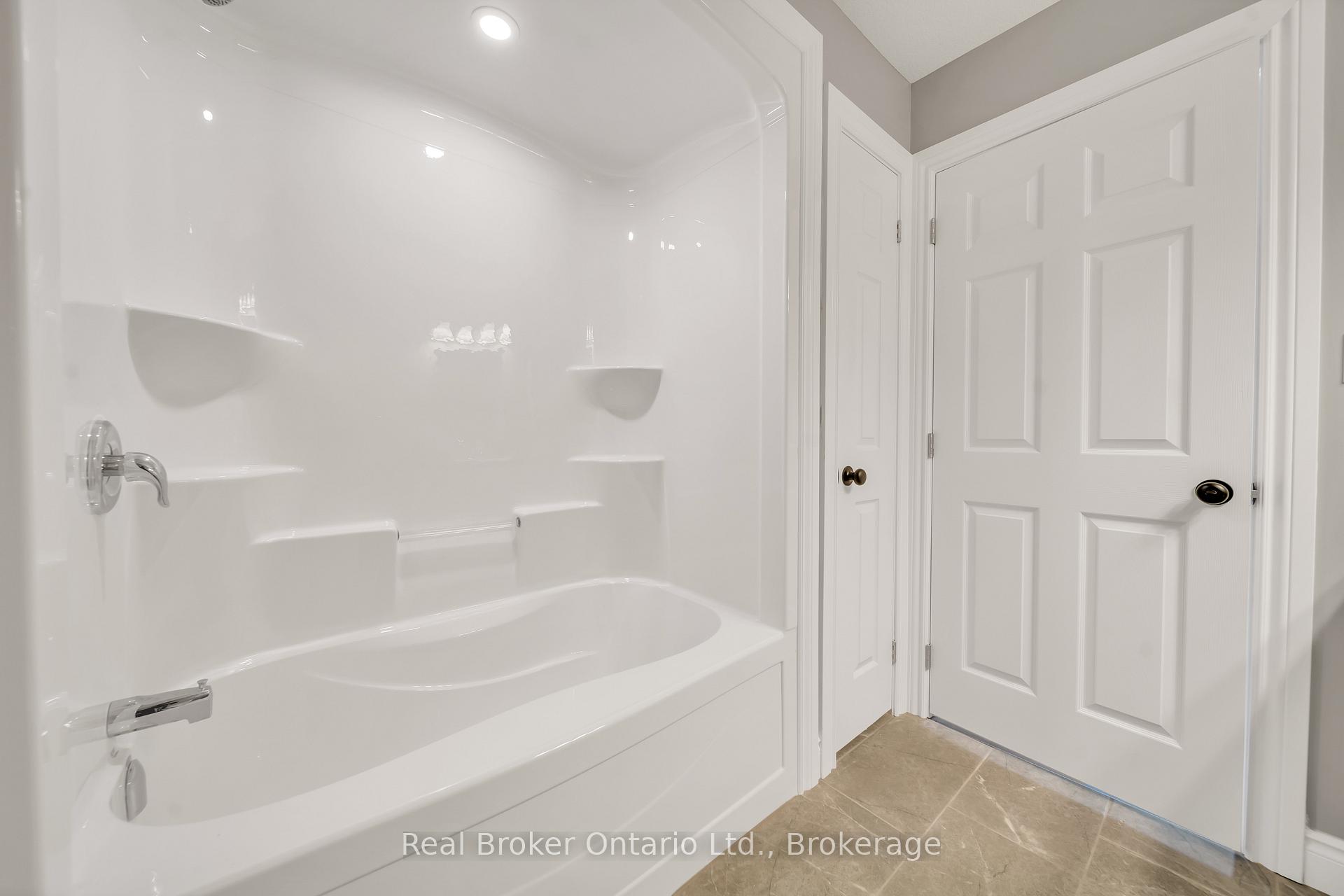 Photo 16 of 92 & 94 King Street S, Minto — HOMEH