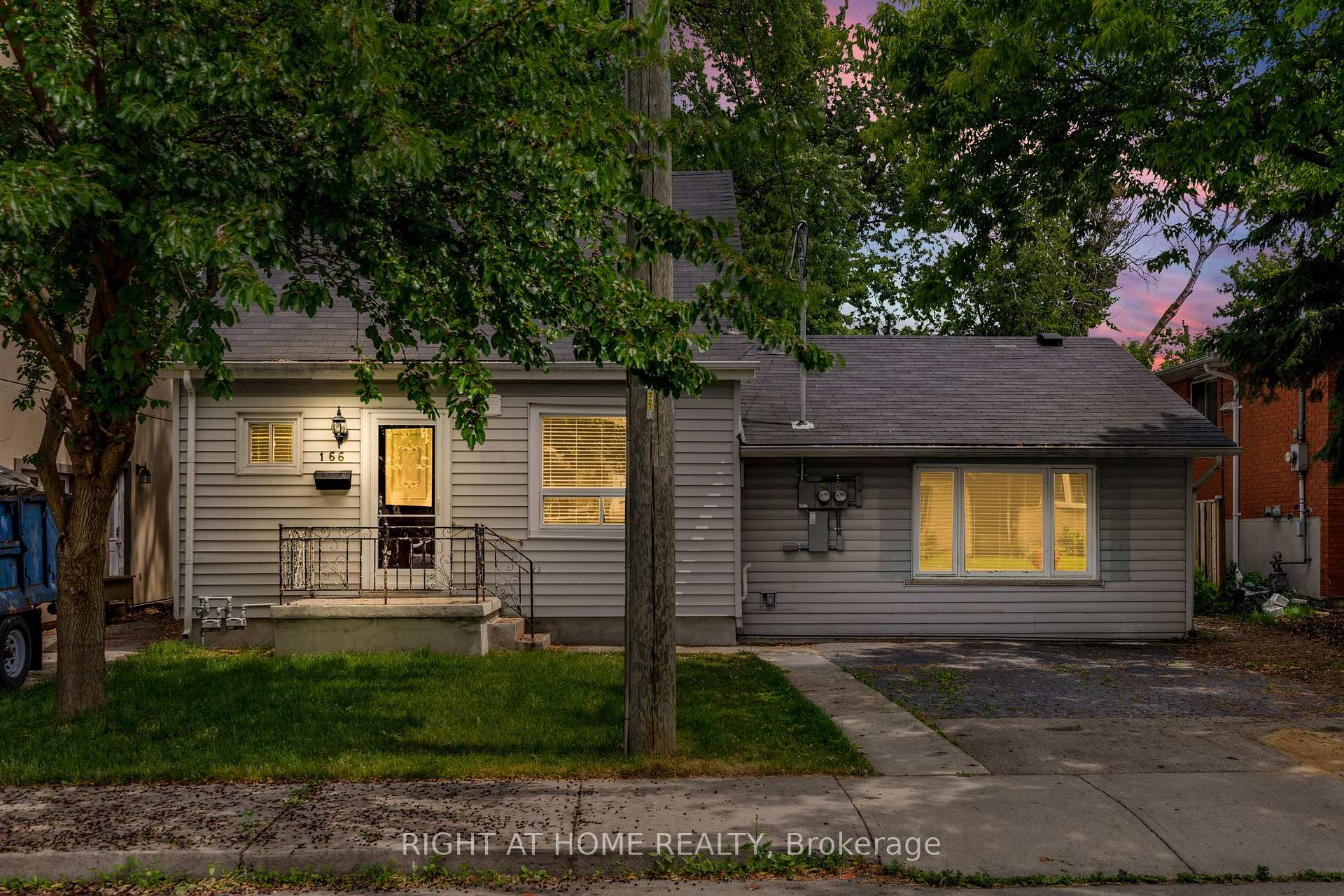 Photo 1 of Unit 1, 166 Julian Avenue, Hamilton, Normanhurst — HOMEH