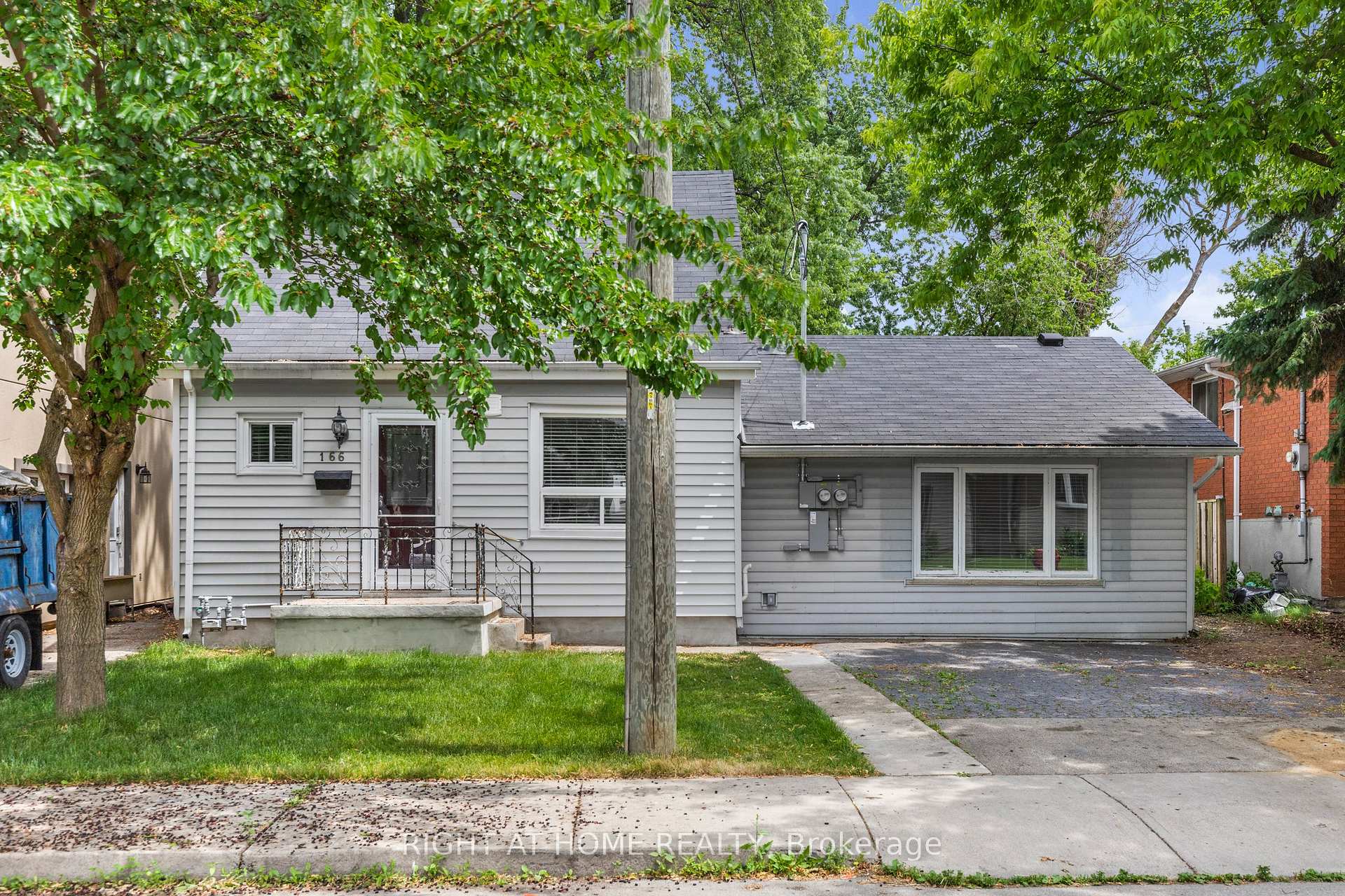 Photo 2 of Unit 1, 166 Julian Avenue, Hamilton, Normanhurst — HOMEH