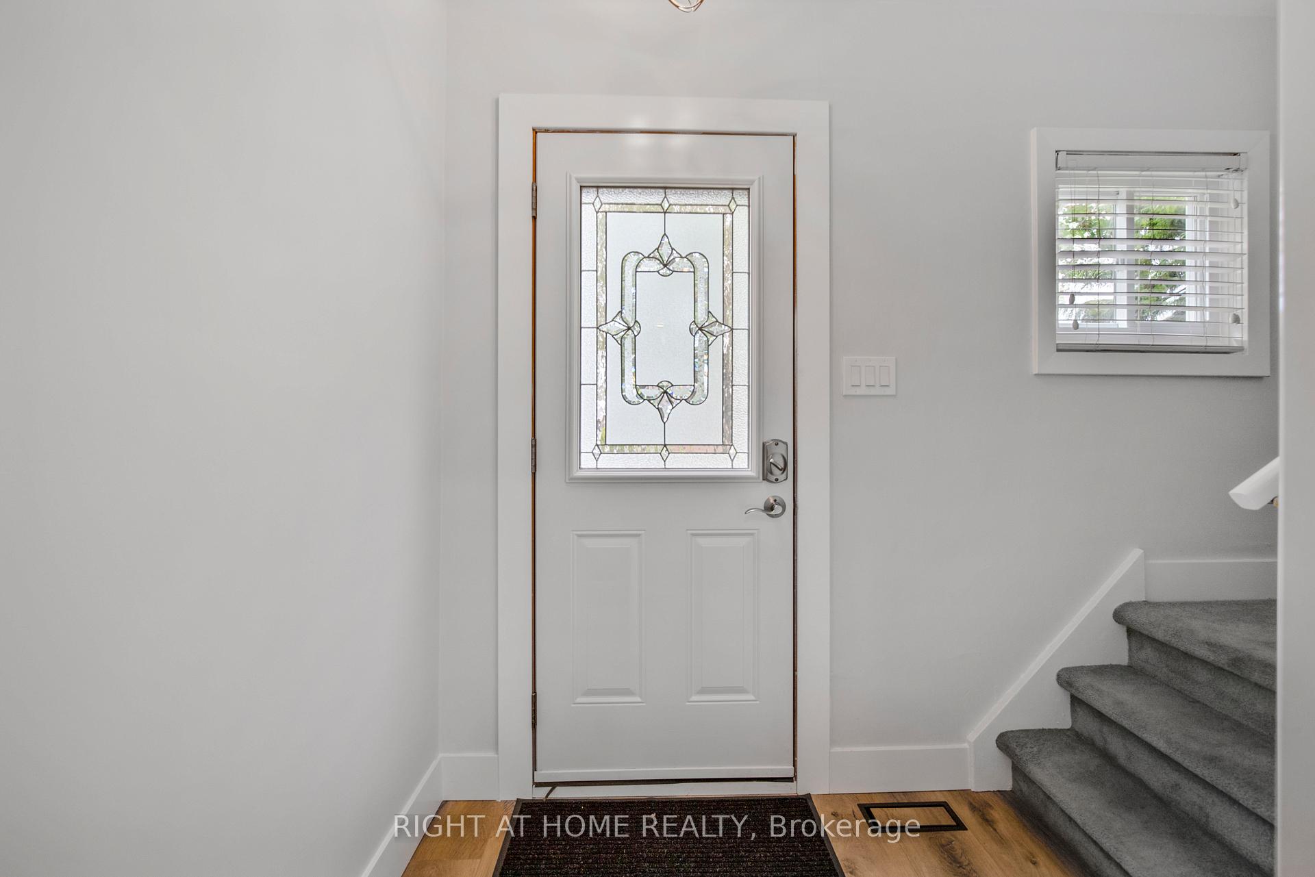 Photo 4 of Unit 1, 166 Julian Avenue, Hamilton, Normanhurst — HOMEH