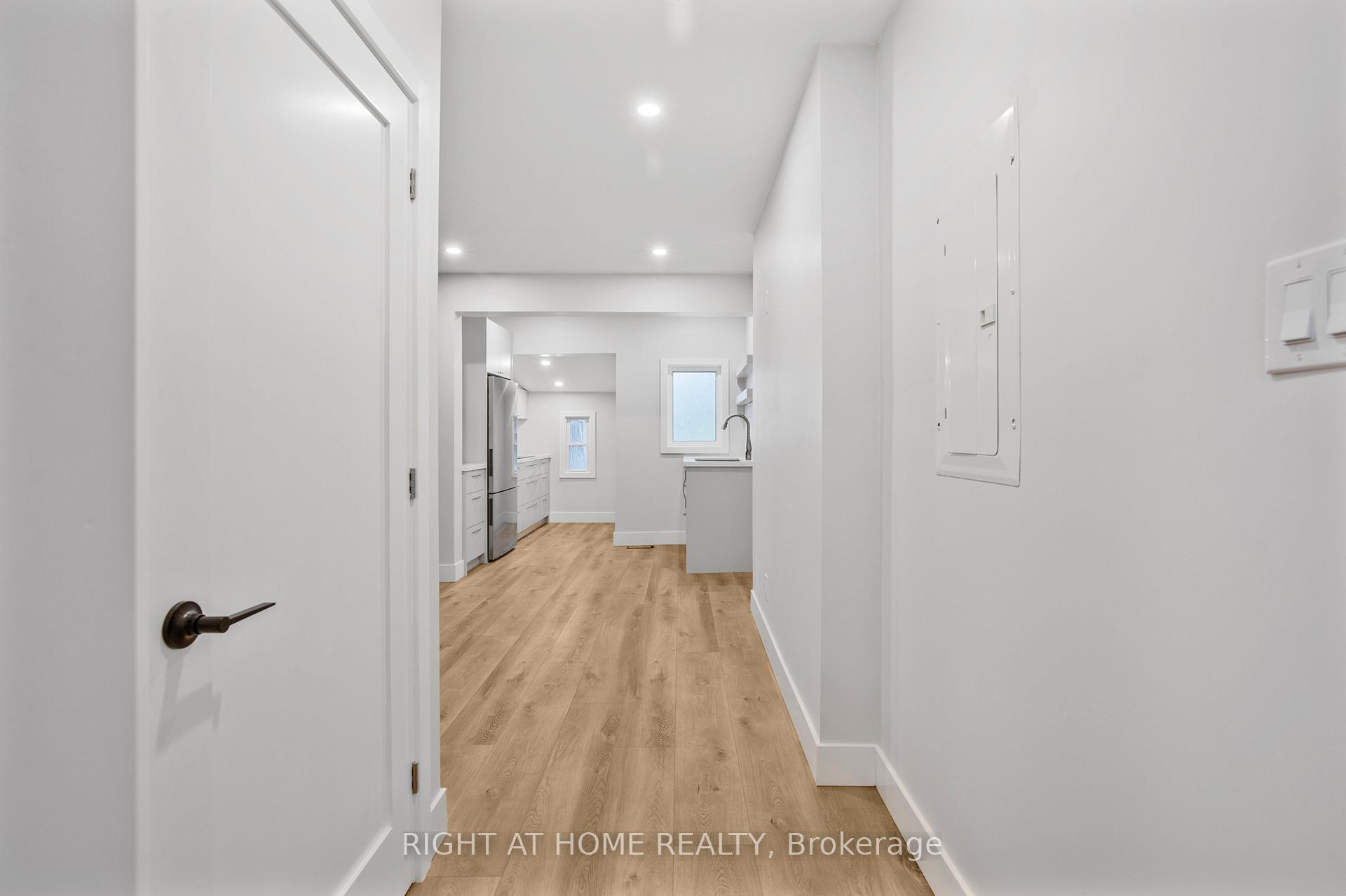 Photo 5 of Unit 1, 166 Julian Avenue, Hamilton, Normanhurst — HOMEH