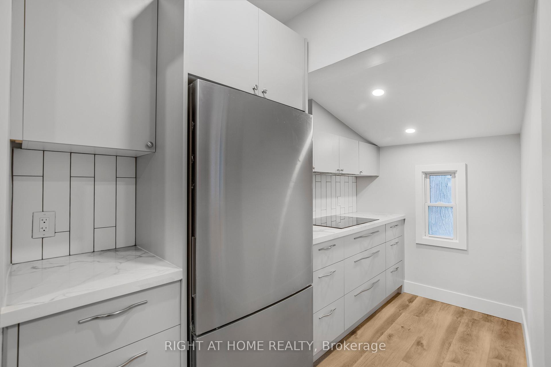 Photo 8 of Unit 1, 166 Julian Avenue, Hamilton, Normanhurst — HOMEH