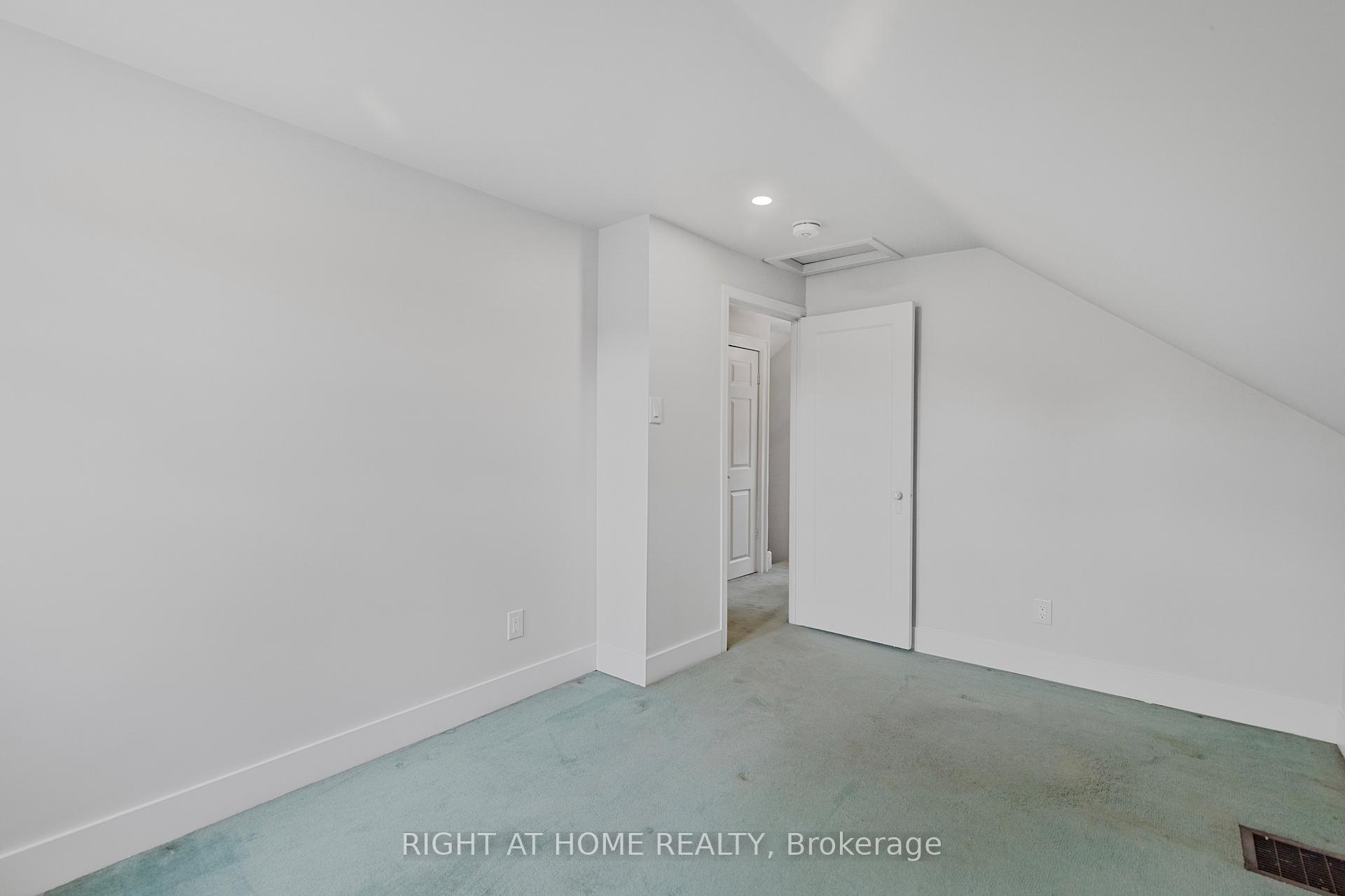 Photo 13 of Unit 1, 166 Julian Avenue, Hamilton, Normanhurst — HOMEH