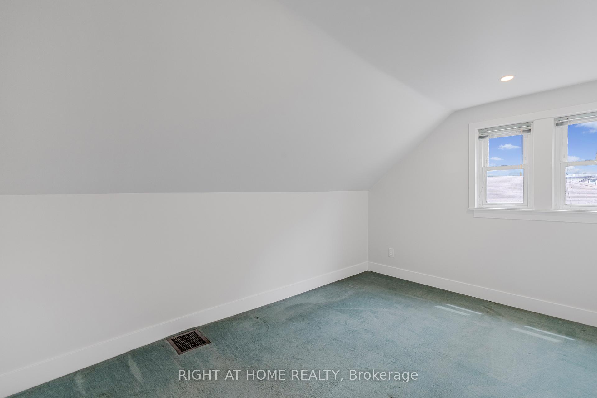 Photo 14 of Unit 1, 166 Julian Avenue, Hamilton, Normanhurst — HOMEH
