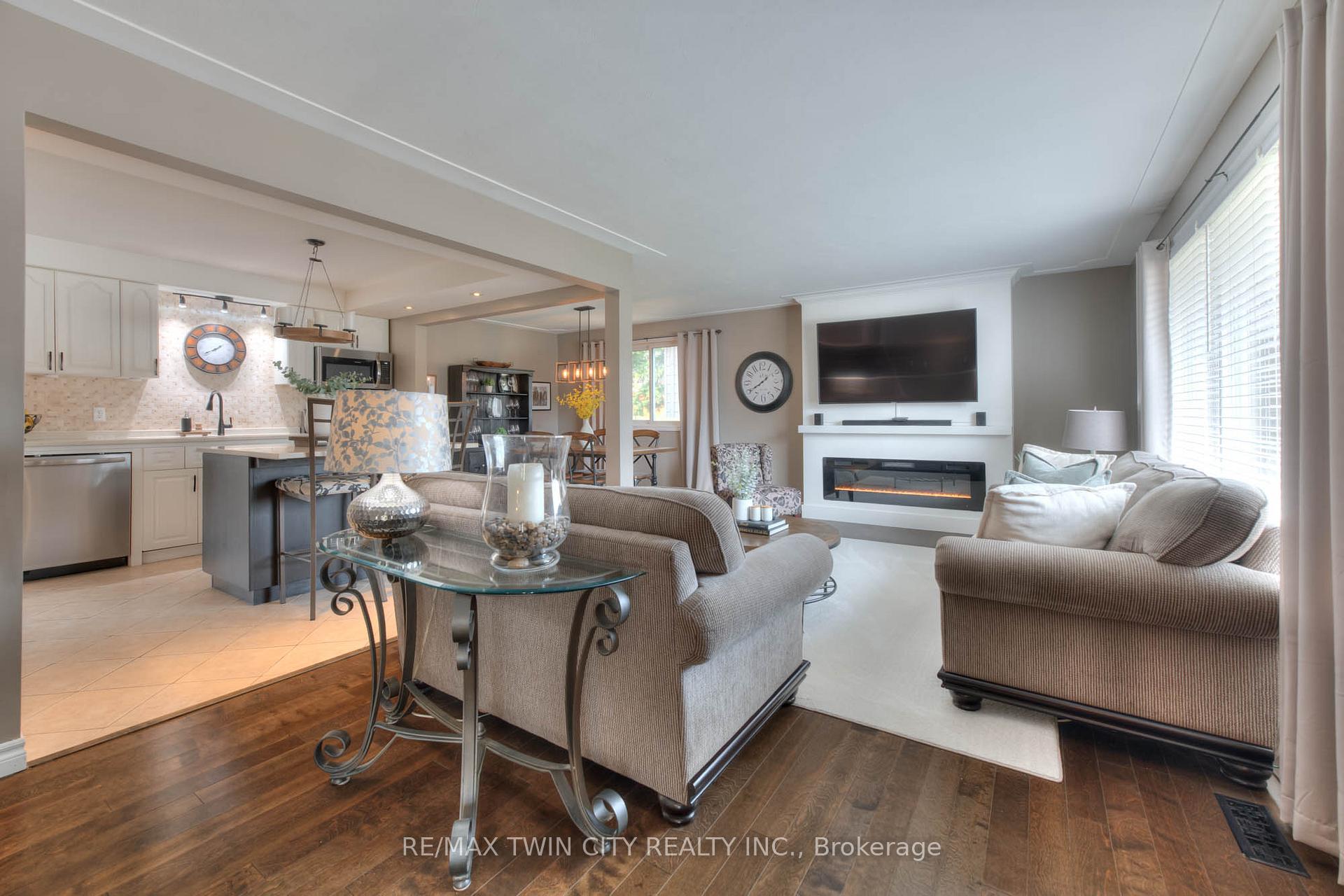 Photo 9 of 248 Kenneth Avenue, Kitchener — HOMEH