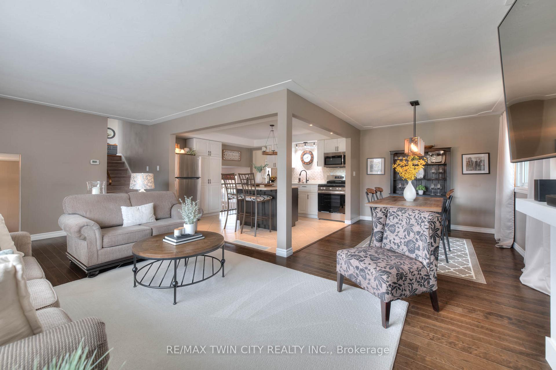 Photo 12 of 248 Kenneth Avenue, Kitchener — HOMEH