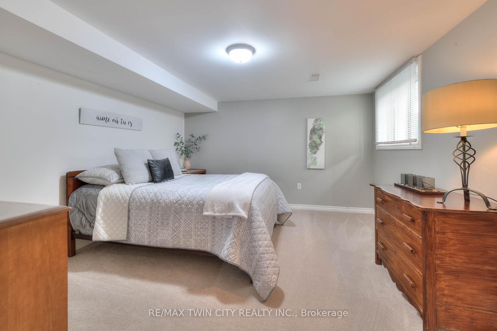 Photo 36 of 248 Kenneth Avenue, Kitchener — HOMEH