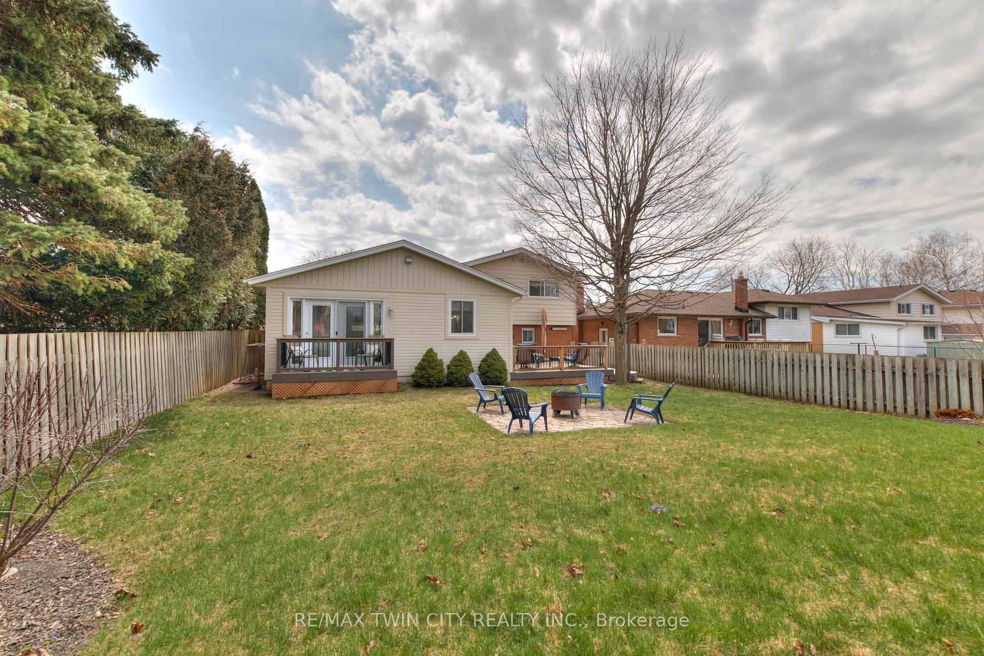 Photo 42 of 248 Kenneth Avenue, Kitchener — HOMEH