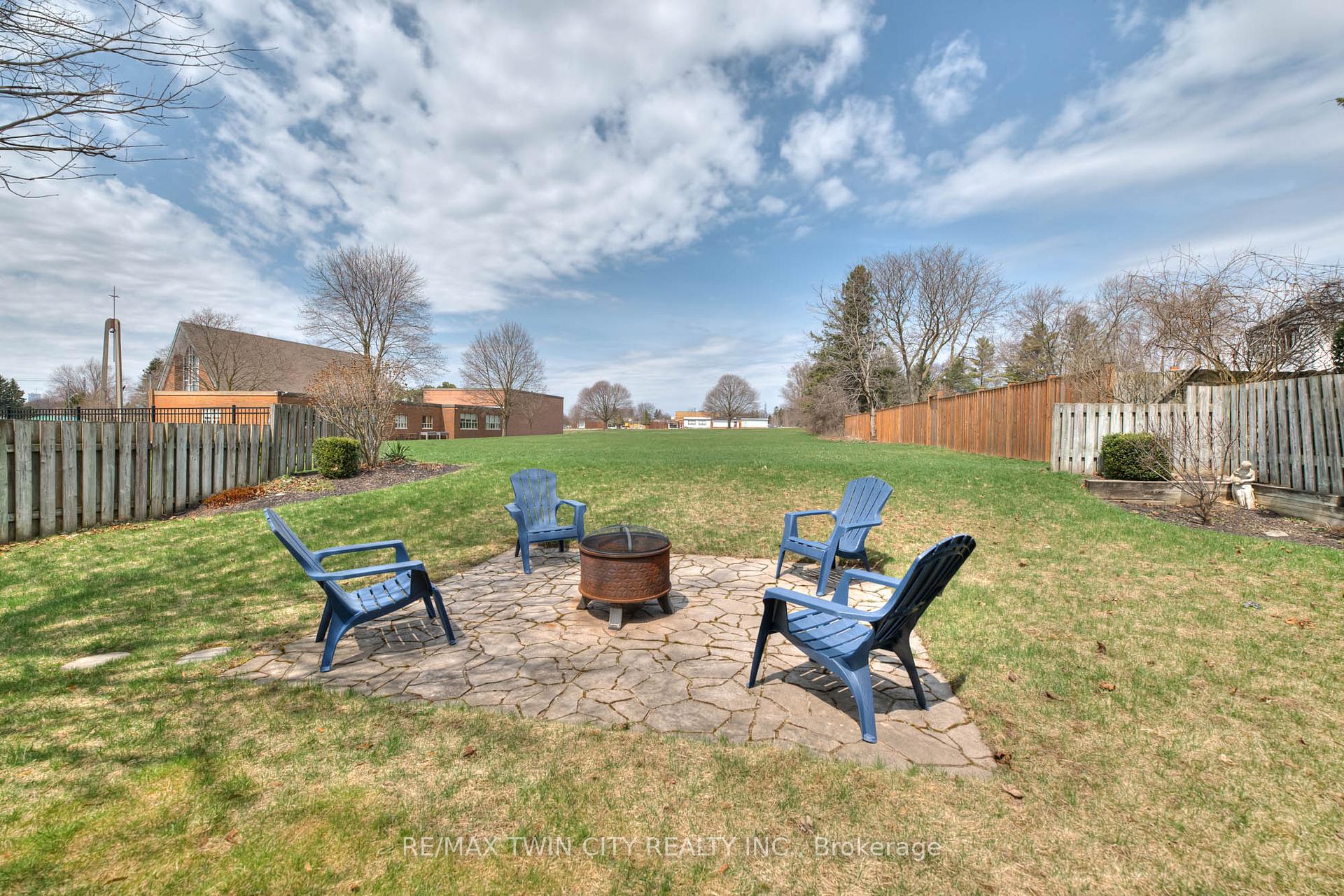 Photo 44 of 248 Kenneth Avenue, Kitchener — HOMEH