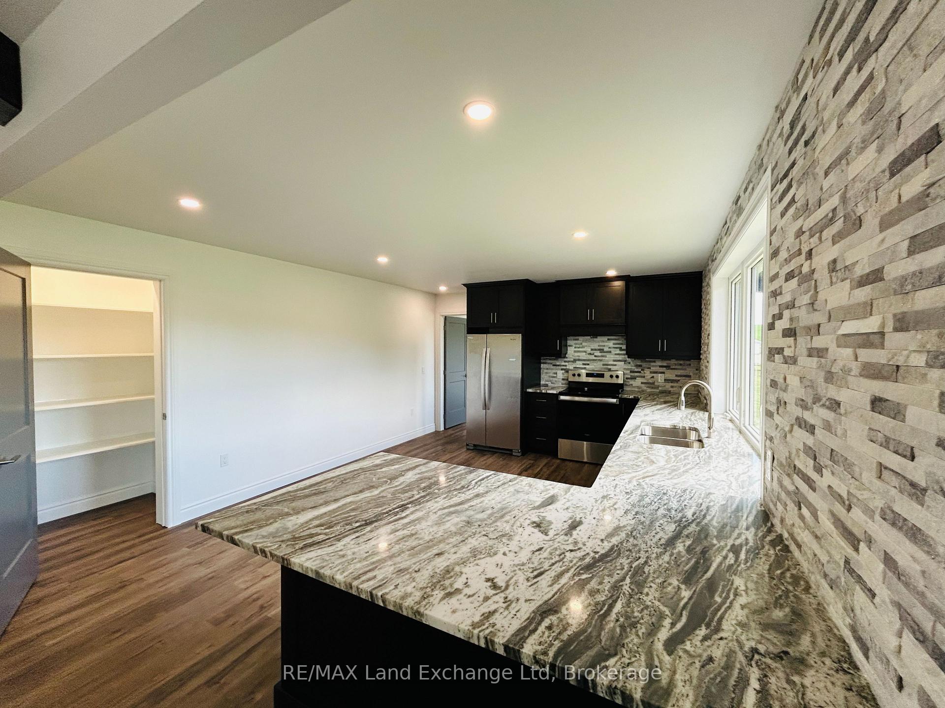 Photo 19 of 6450 Given Road, Minto — HOMEH