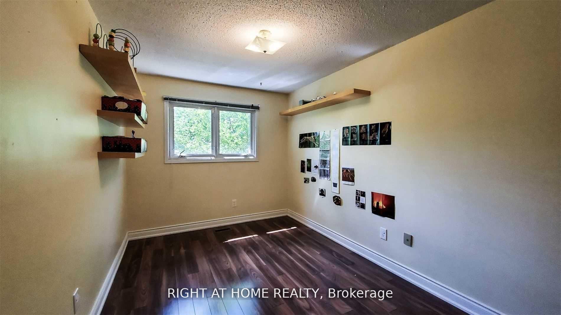 Photo 26 of 28 Baywood Court, Markham, Royal Orchard — HOMEH