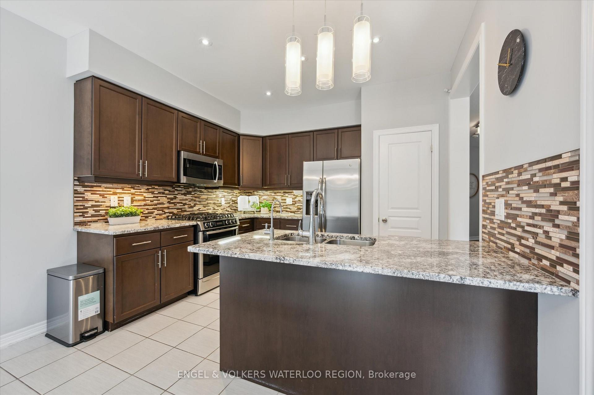 Photo 19 of 60 Condor Street, Kitchener — HOMEH