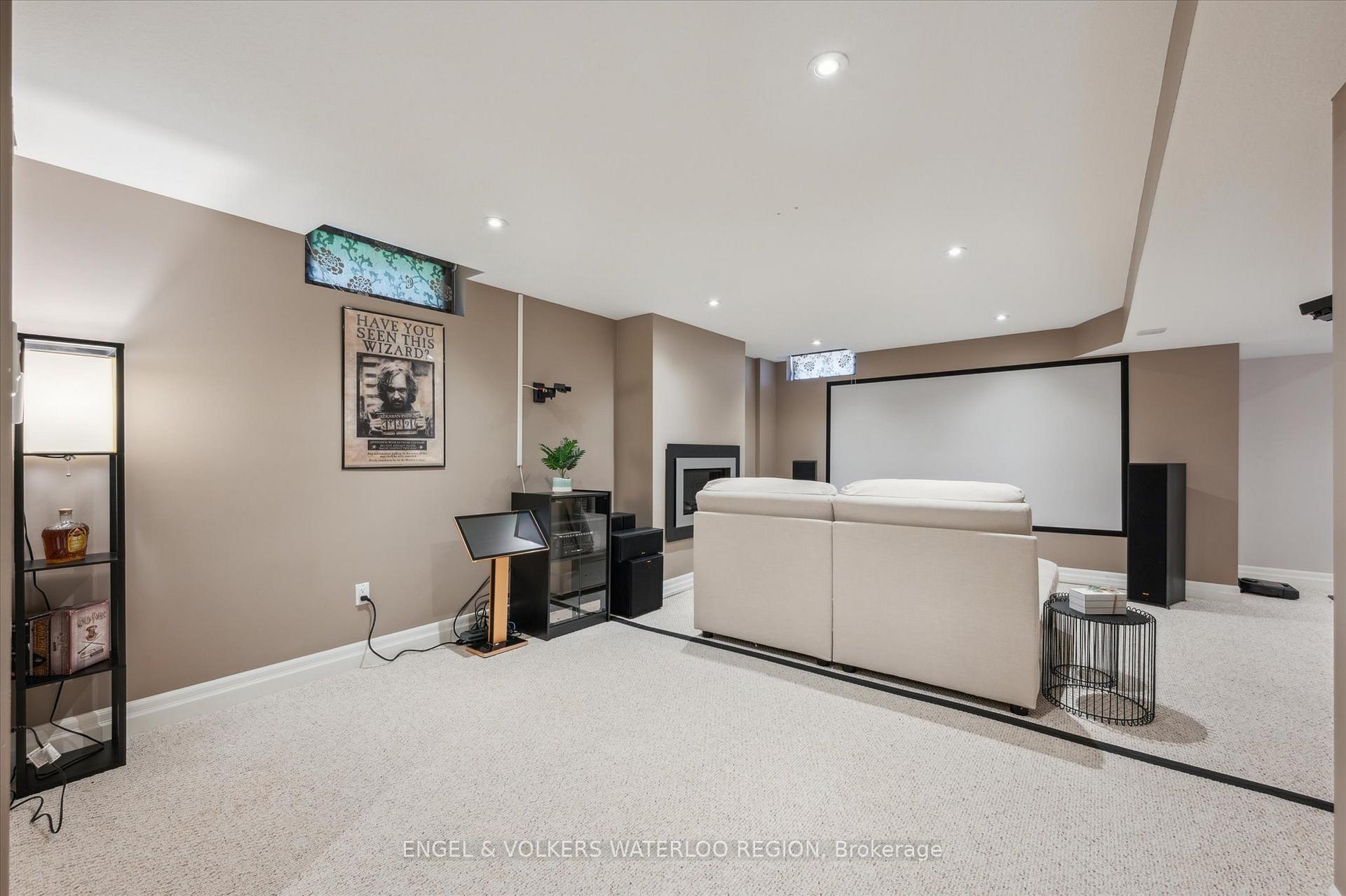 Photo 38 of 60 Condor Street, Kitchener — HOMEH