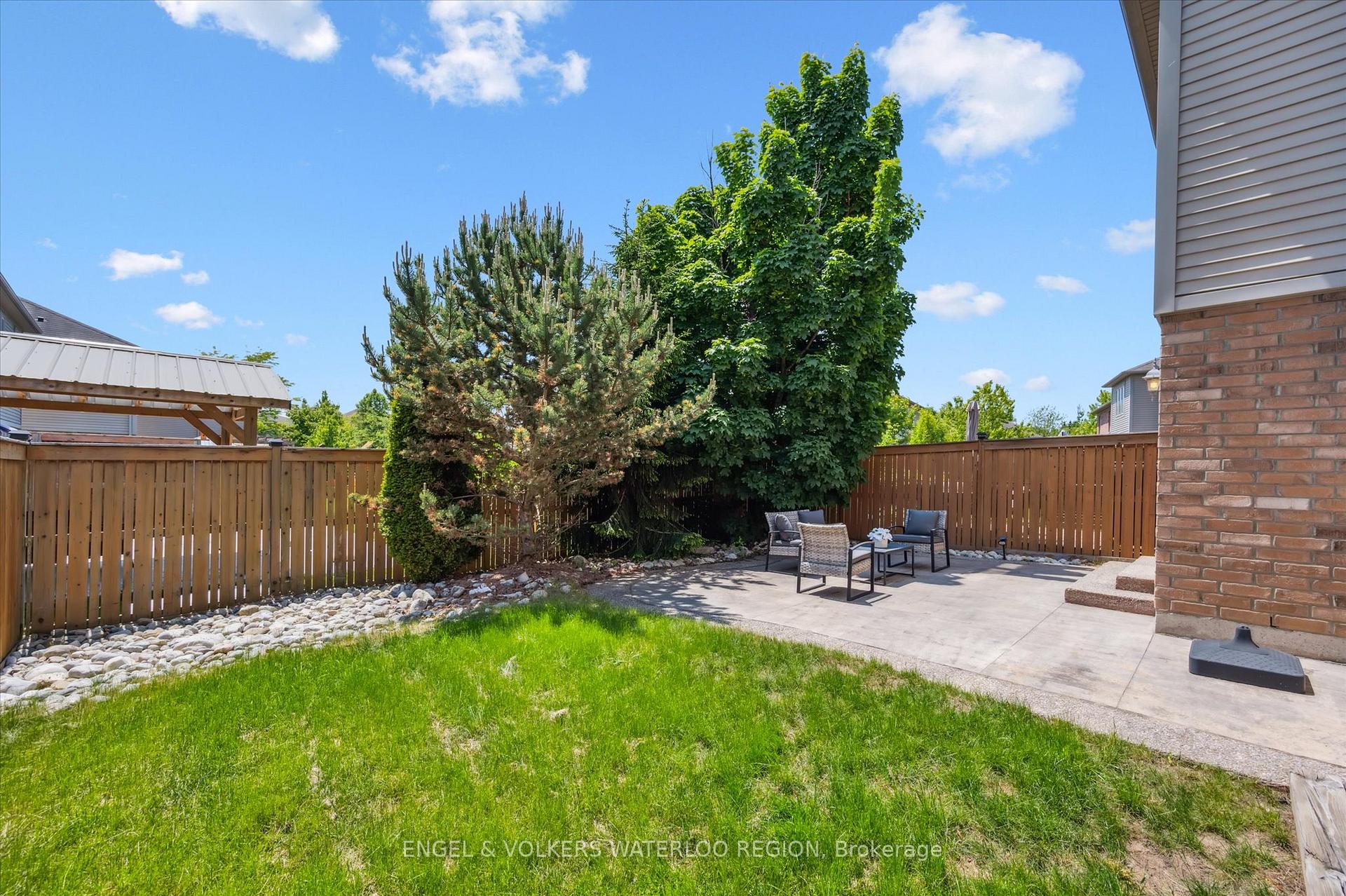 Photo 44 of 60 Condor Street, Kitchener — HOMEH