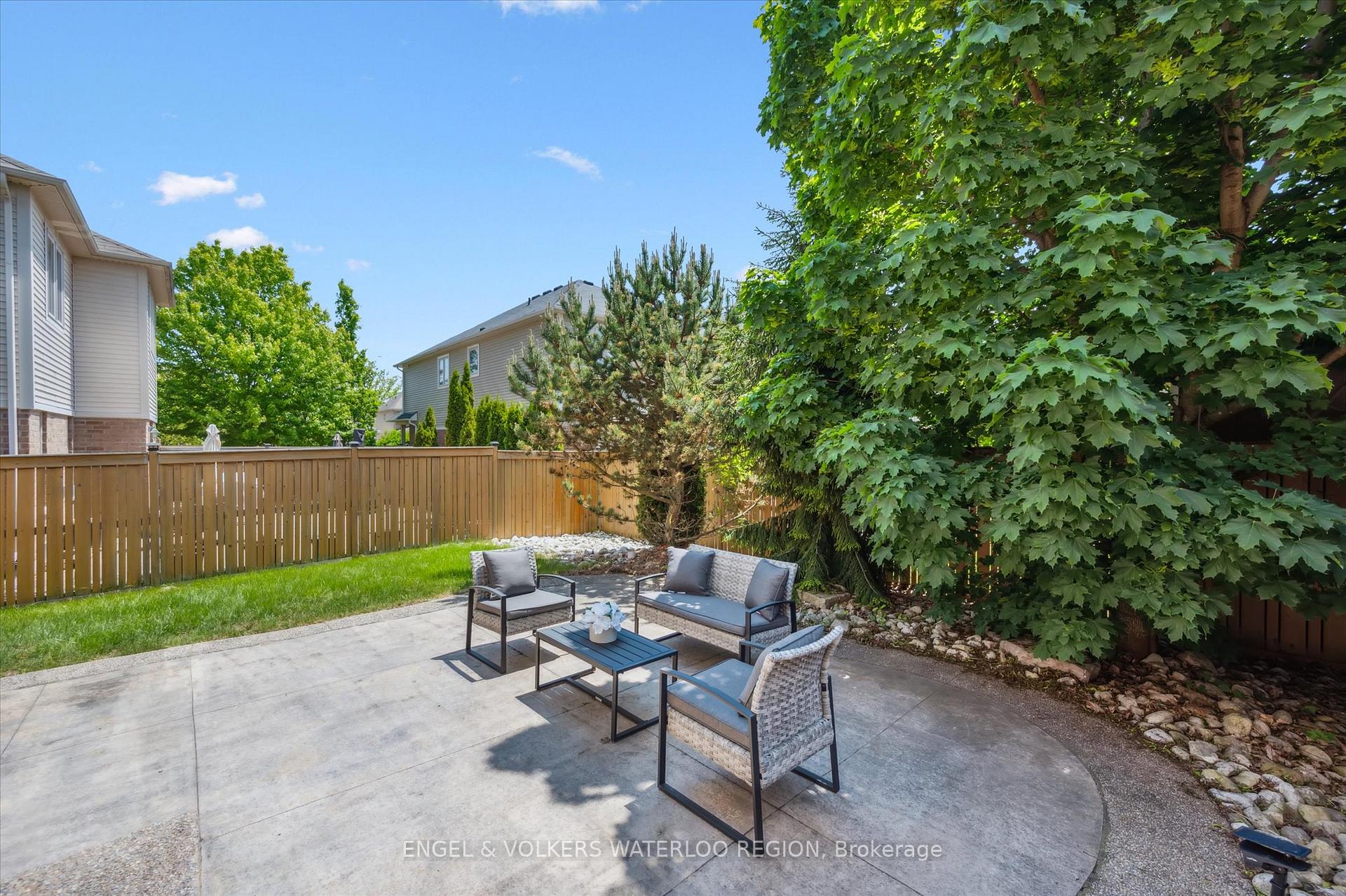 Photo 46 of 60 Condor Street, Kitchener — HOMEH