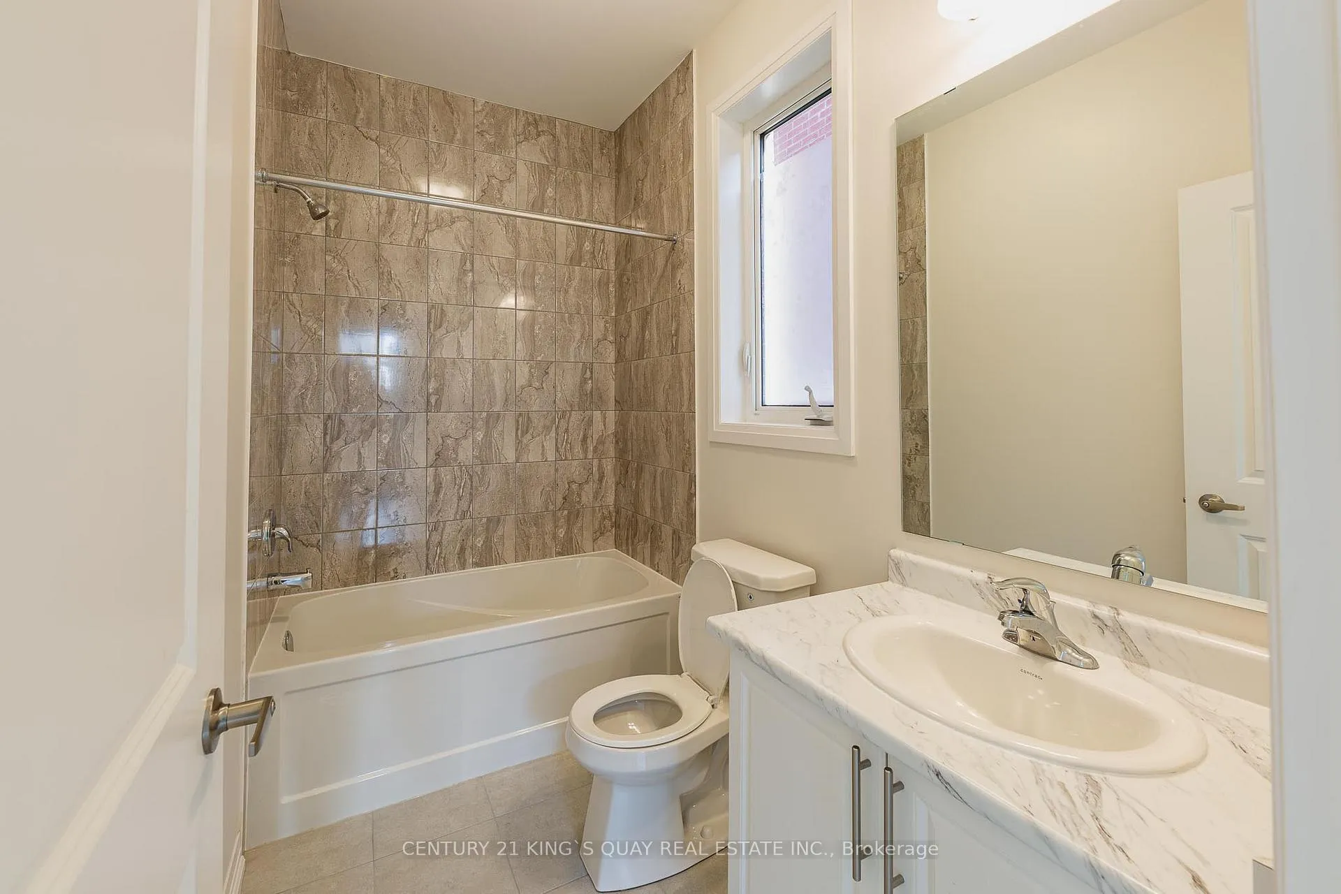 Photo 4 of 35 Floyd Ford Way, Markham, Box Grove — HOMEH