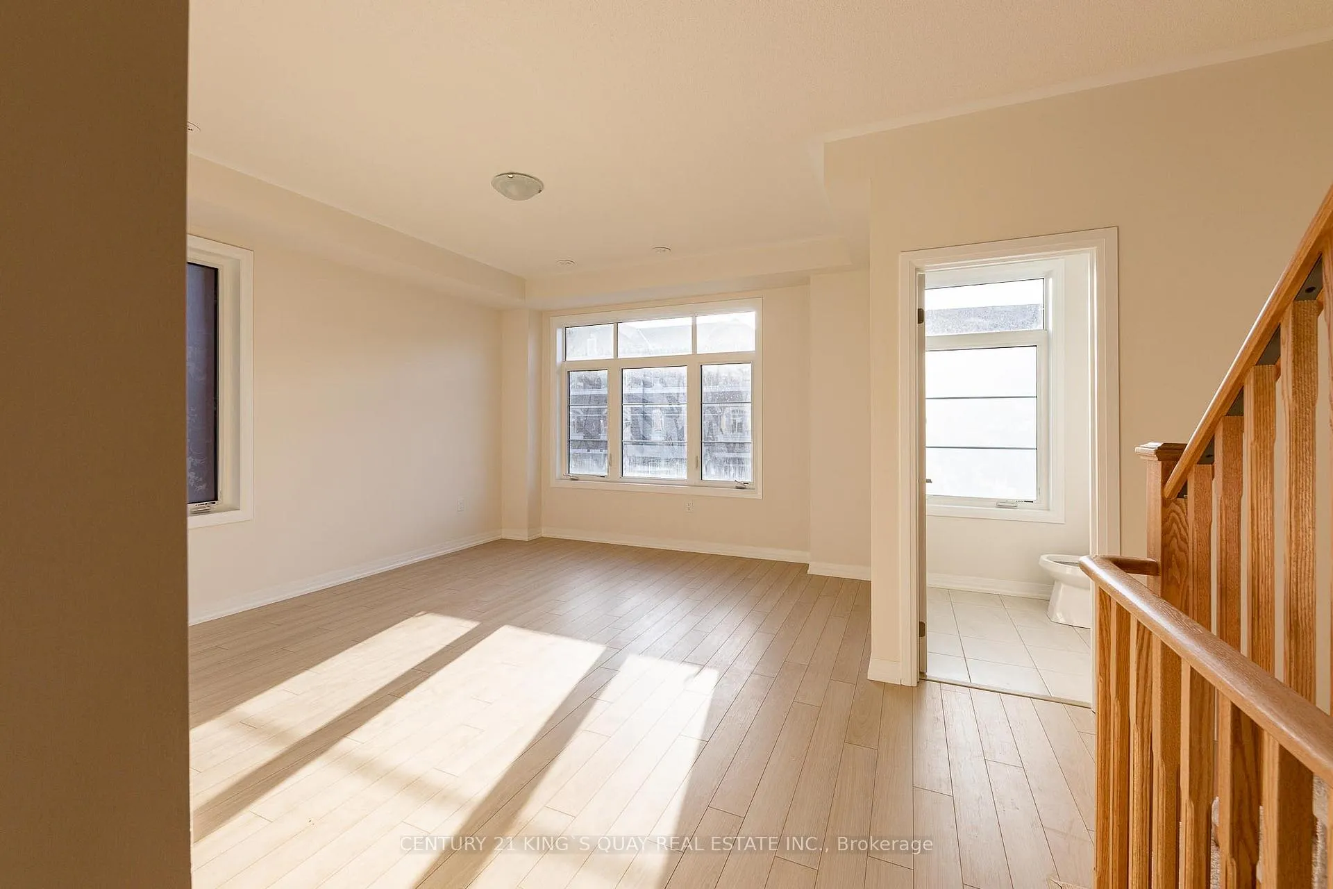 Photo 7 of 35 Floyd Ford Way, Markham, Box Grove — HOMEH