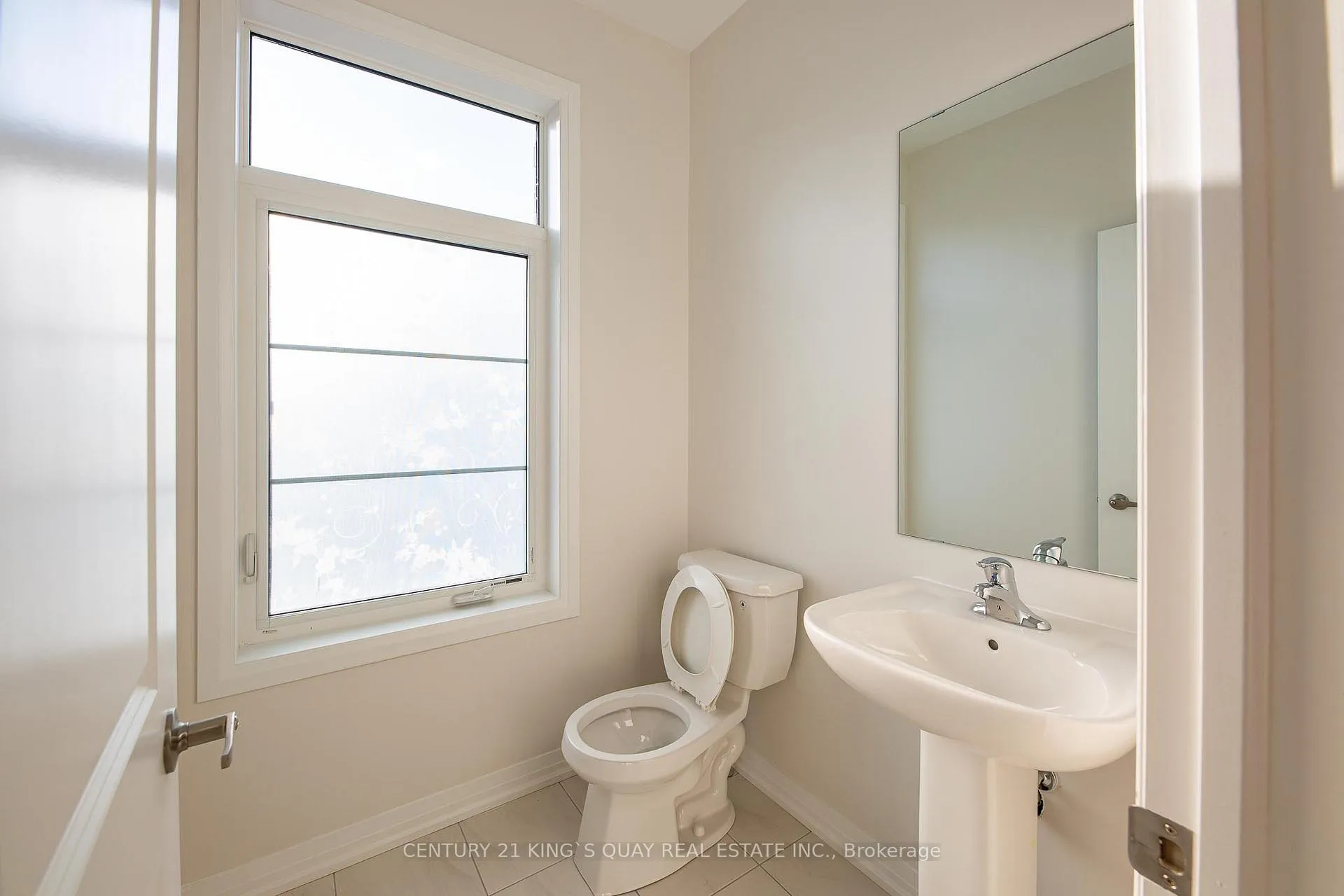 Photo 8 of 35 Floyd Ford Way, Markham, Box Grove — HOMEH