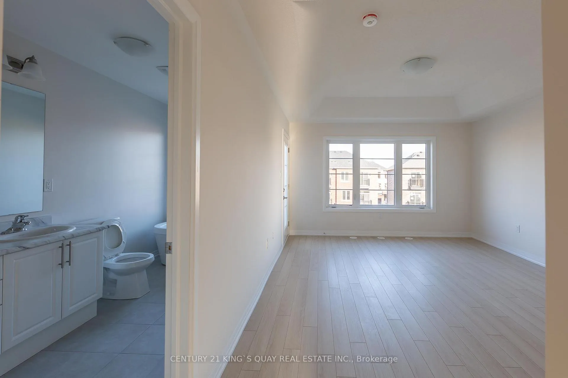 Photo 9 of 35 Floyd Ford Way, Markham, Box Grove — HOMEH