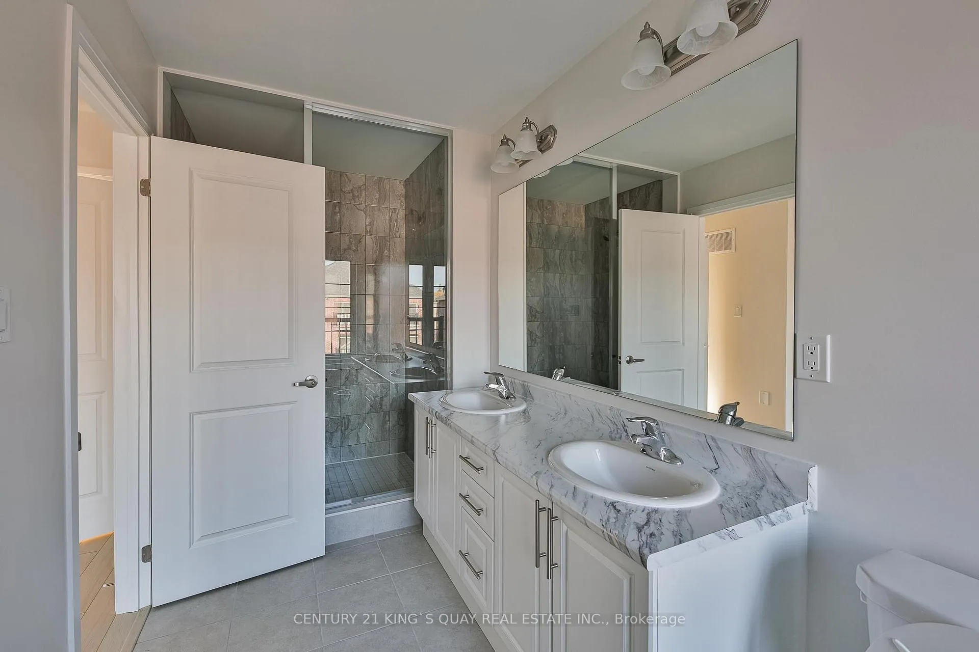 Photo 11 of 35 Floyd Ford Way, Markham, Box Grove — HOMEH