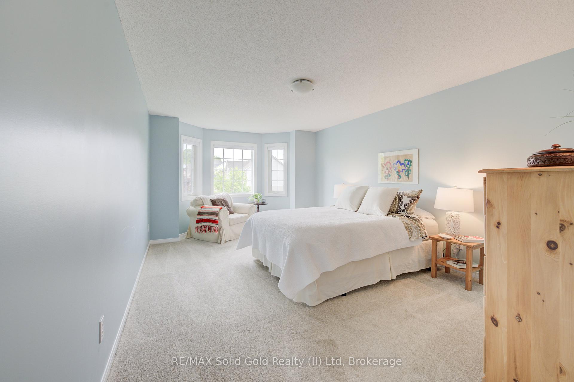 Photo 19 of 146 Westforest Trail, Kitchener — HOMEH