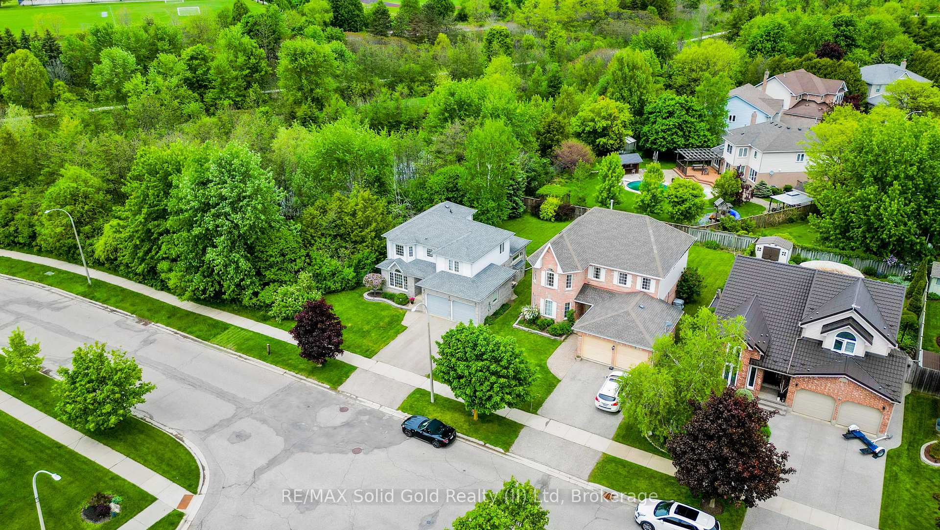 Photo 41 of 146 Westforest Trail, Kitchener — HOMEH