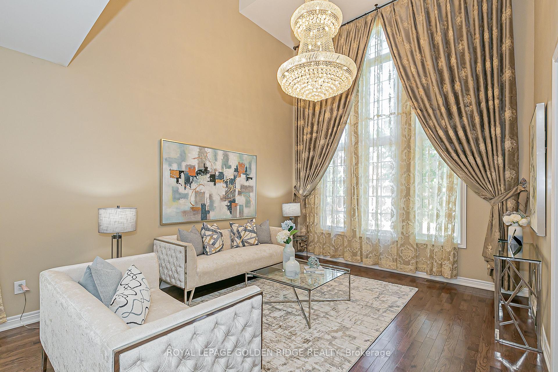Photo 5 of 12 Golden Meadow Drive, Markham, Wismer — HOMEH