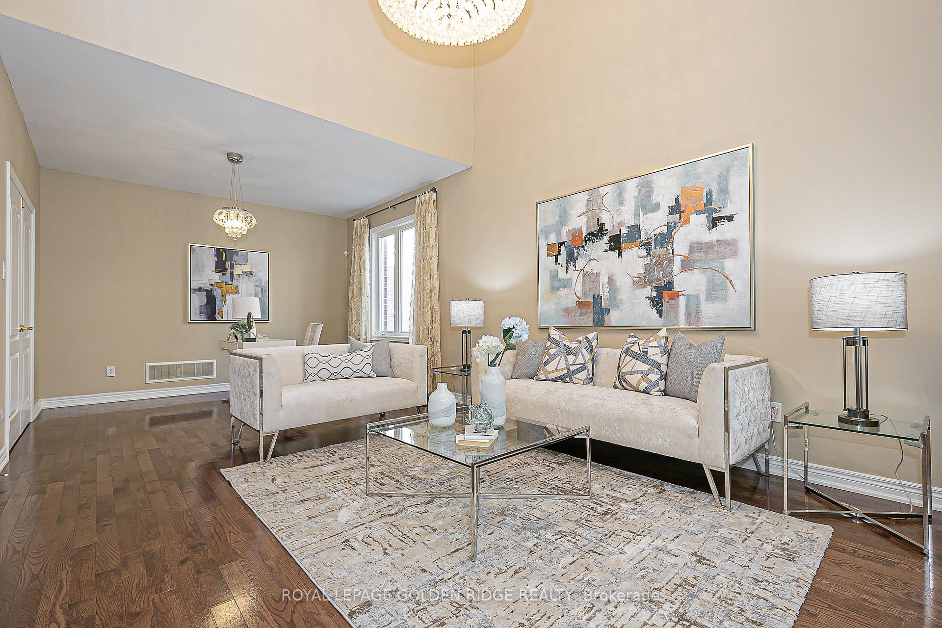 Photo 7 of 12 Golden Meadow Drive, Markham, Wismer — HOMEH