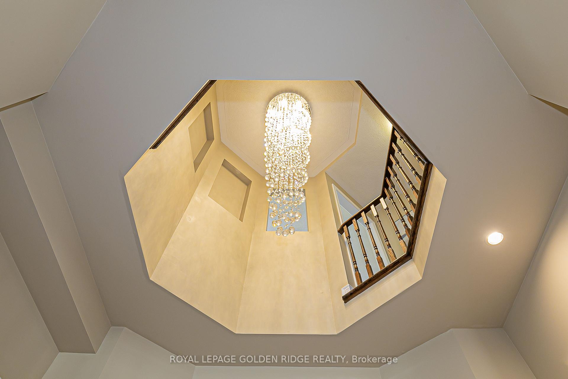 Photo 10 of 12 Golden Meadow Drive, Markham, Wismer — HOMEH