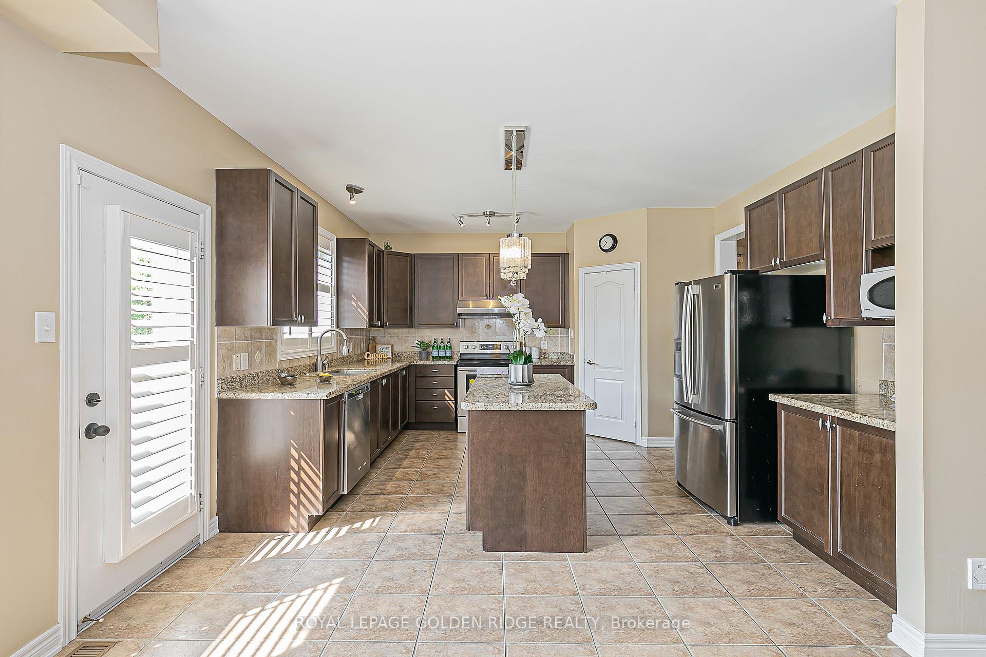 Photo 19 of 12 Golden Meadow Drive, Markham, Wismer — HOMEH