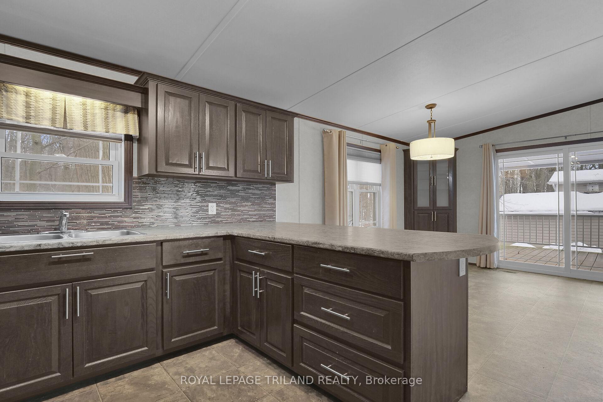 Photo 11 of Unit 163, 22790 Amiens Road, Middlesex Centre, Rural Middlesex Centre — HOMEH