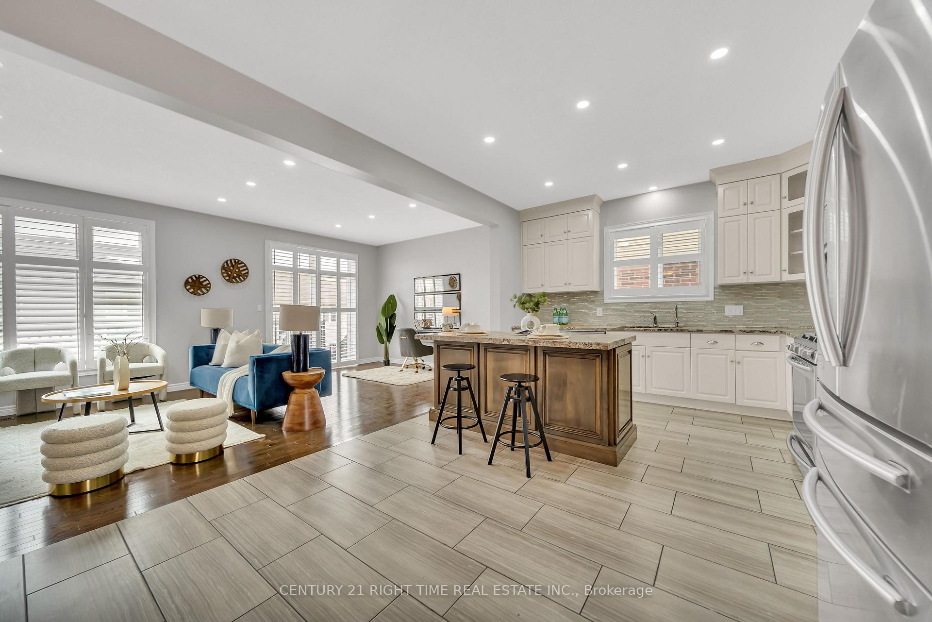 Photo 12 of 11 Willowrun Drive, Kitchener, Grand River South — HOMEH