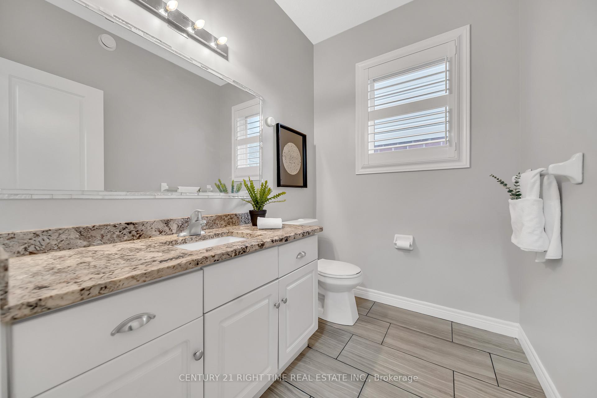 Photo 19 of 11 Willowrun Drive, Kitchener, Grand River South — HOMEH