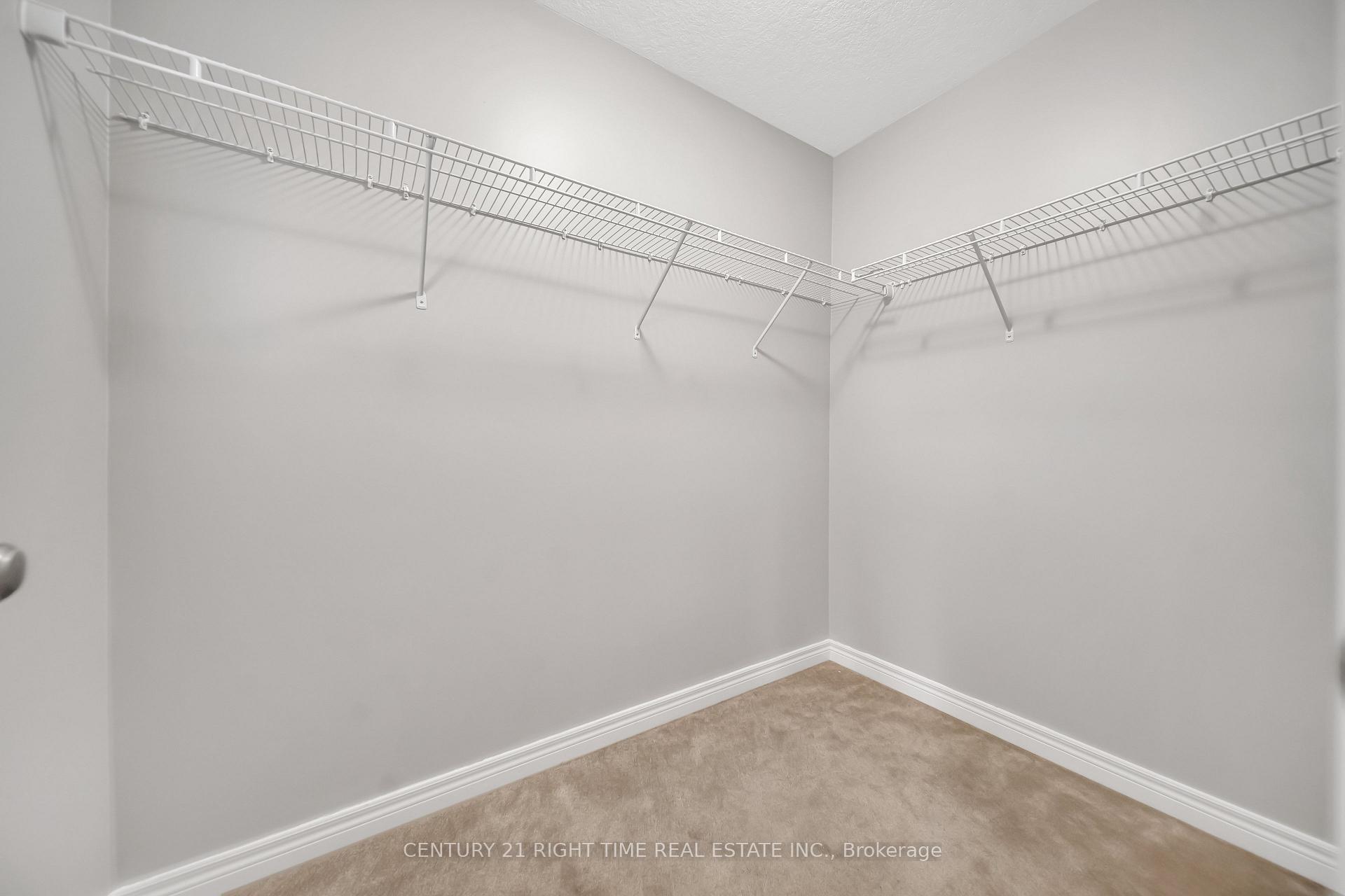 Photo 31 of 11 Willowrun Drive, Kitchener, Grand River South — HOMEH