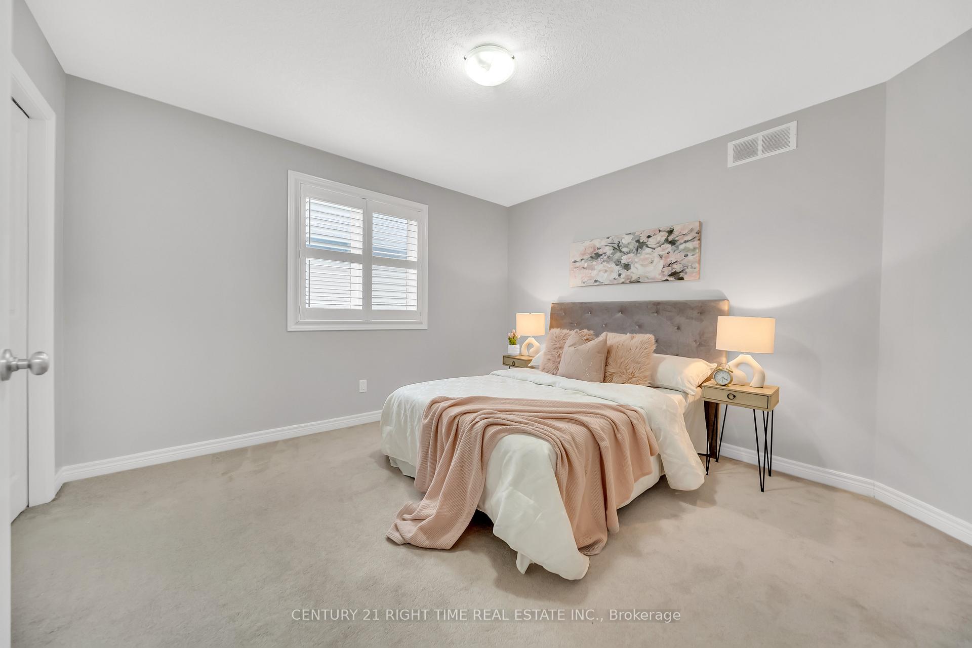 Photo 36 of 11 Willowrun Drive, Kitchener, Grand River South — HOMEH
