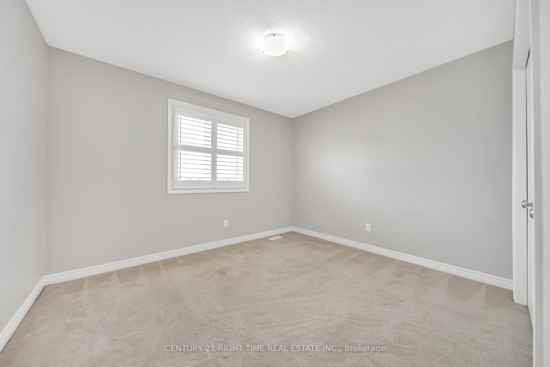 Photo 38 of 11 Willowrun Drive, Kitchener, Grand River South — HOMEH