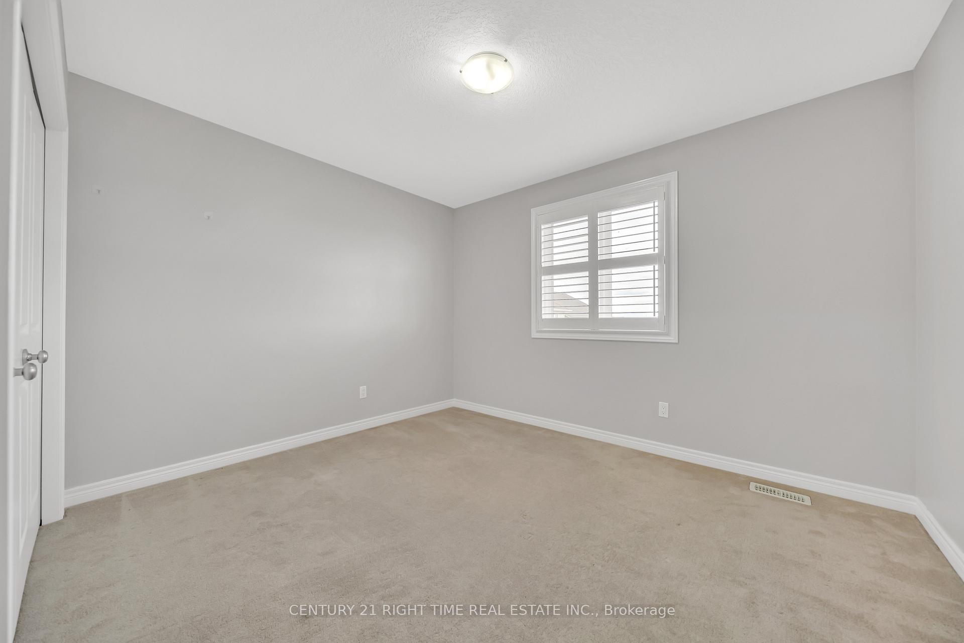 Photo 40 of 11 Willowrun Drive, Kitchener, Grand River South — HOMEH