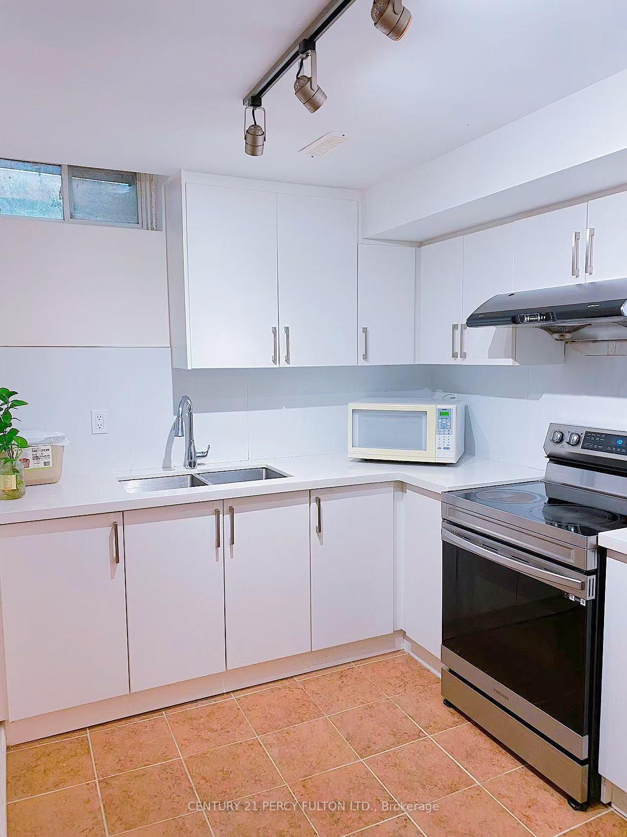 Photo 2 of Unit Basement, 25 Trothen Circle, Markham, Markham Village — HOMEH
