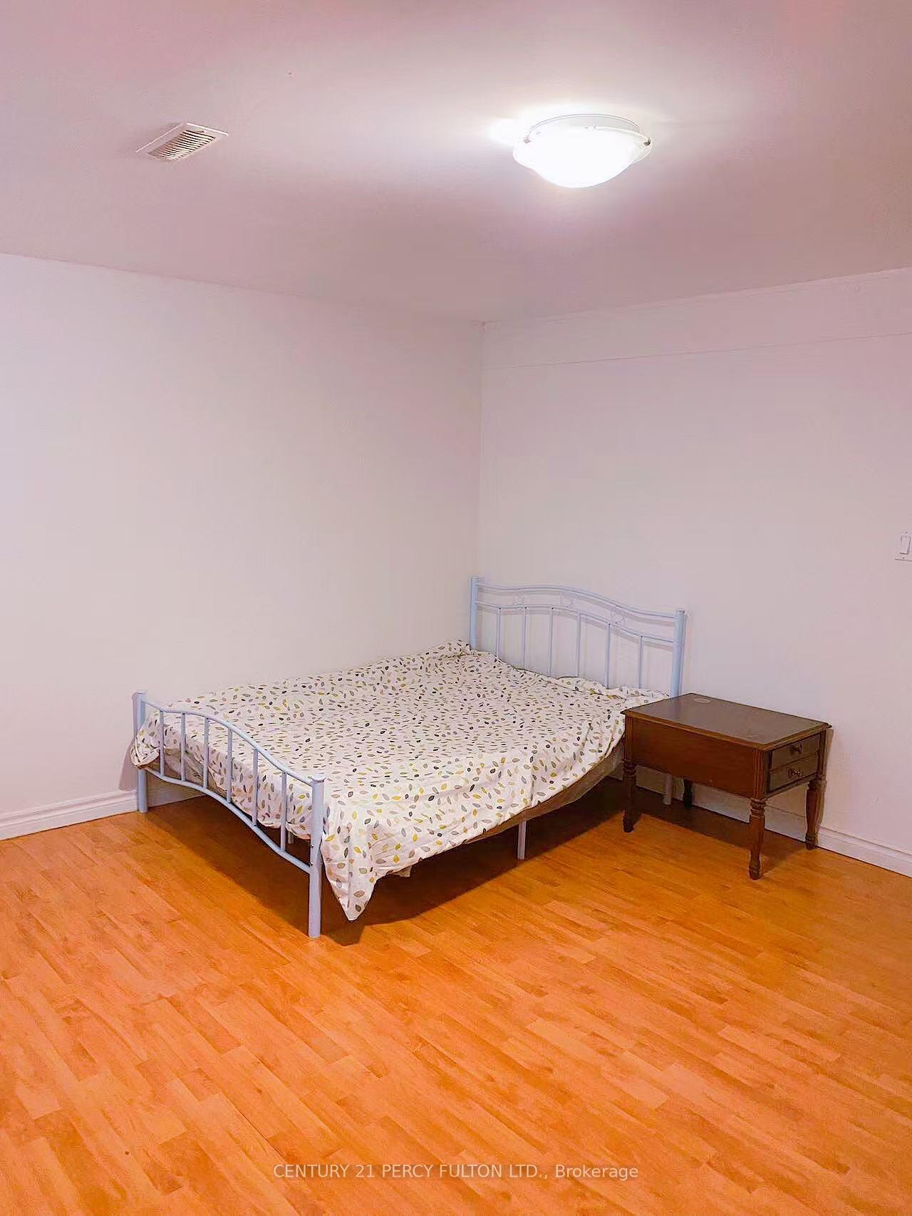 Photo 5 of Unit Basement, 25 Trothen Circle, Markham, Markham Village — HOMEH