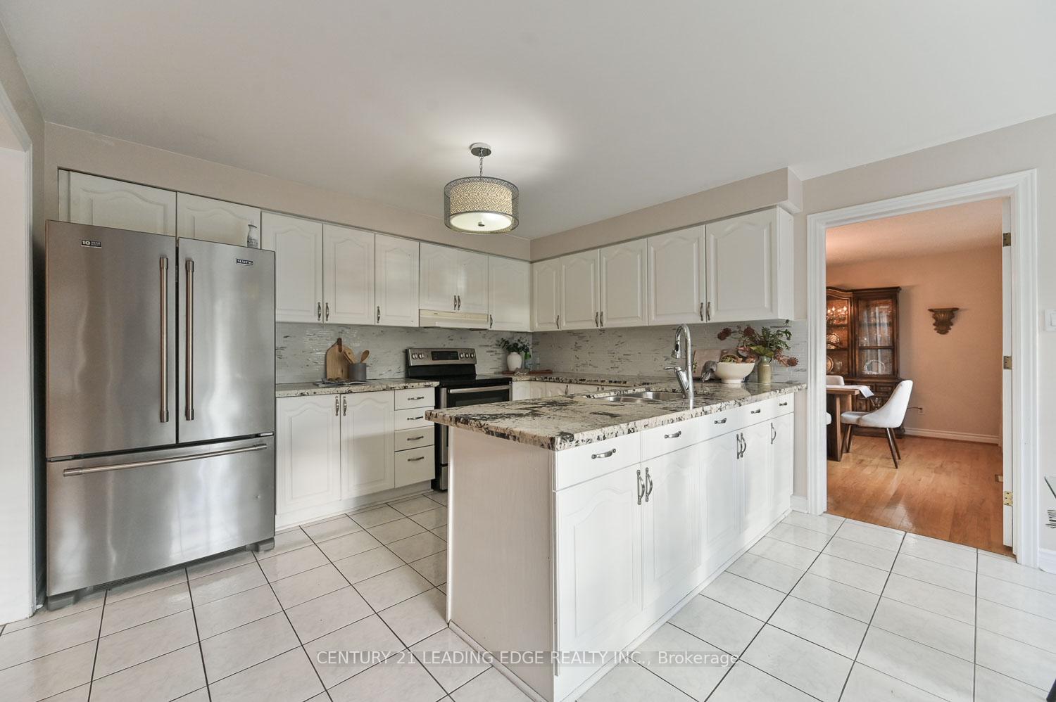 Photo 18 of 32 Addington Square, Markham, Unionville — HOMEH