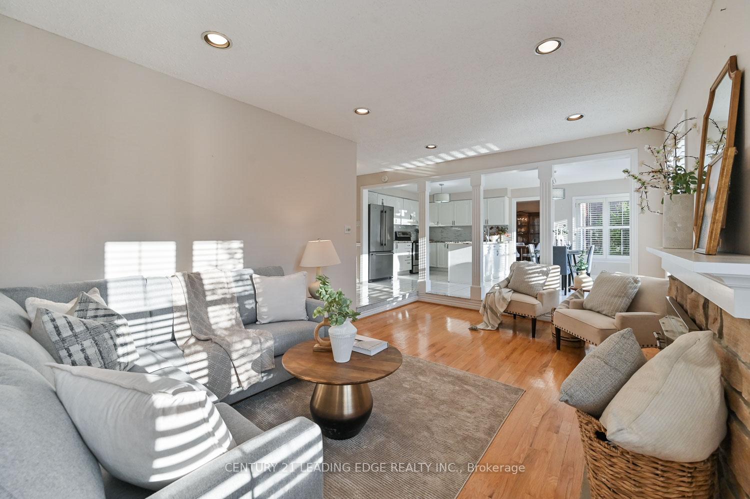 Photo 25 of 32 Addington Square, Markham, Unionville — HOMEH