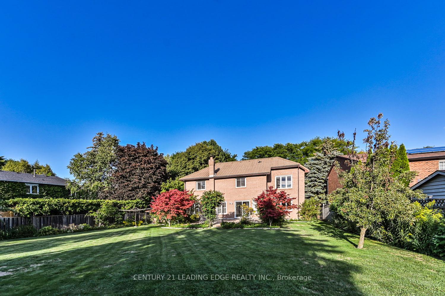 Photo 47 of 32 Addington Square, Markham, Unionville — HOMEH