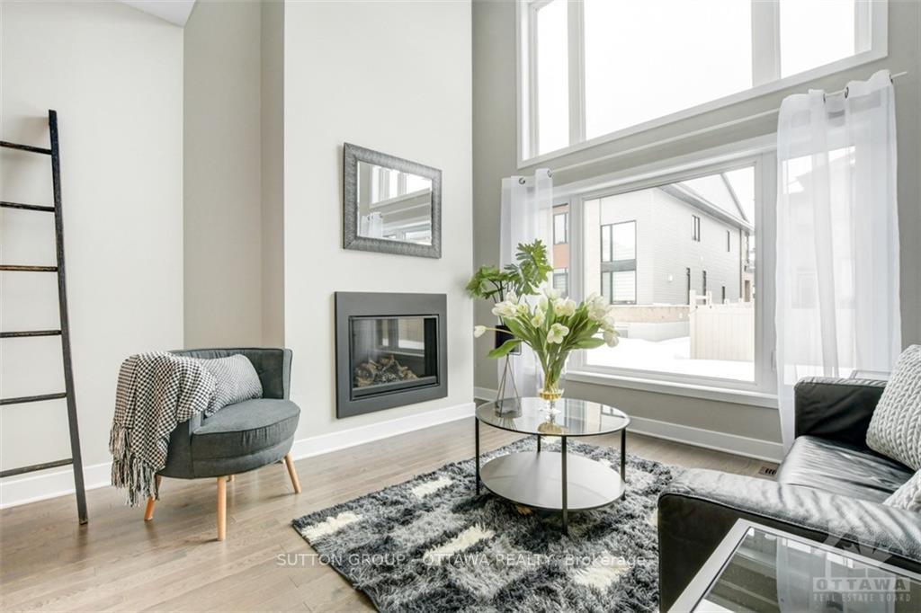 Photo 3 of 725 Twist Way, Ottawa, Kanata - Emerald Meadows/Trailwest — HOMEH