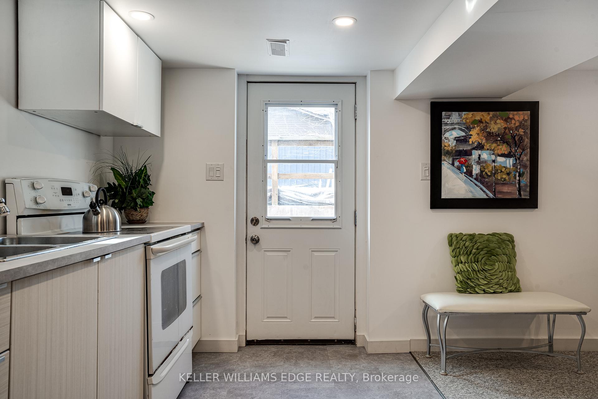 Photo 2 of Unit Basement, 752 Beach Boulevard, Hamilton, Hamilton Beach — HOMEH