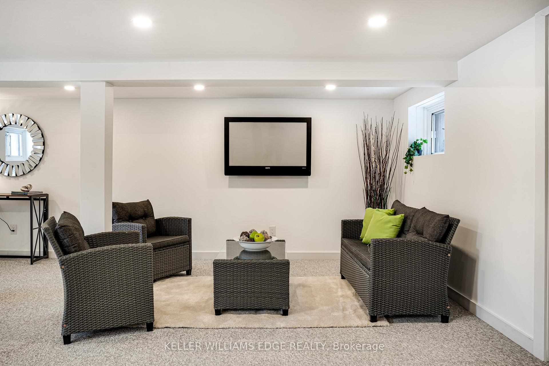 Photo 6 of Unit Basement, 752 Beach Boulevard, Hamilton, Hamilton Beach — HOMEH