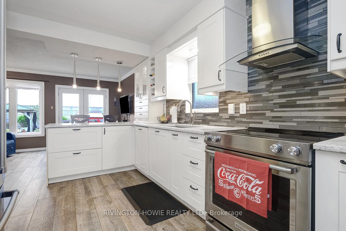 Photo 15 of 40 Rowe Drive, Ottawa, Kanata - Katimavik — HOMEH